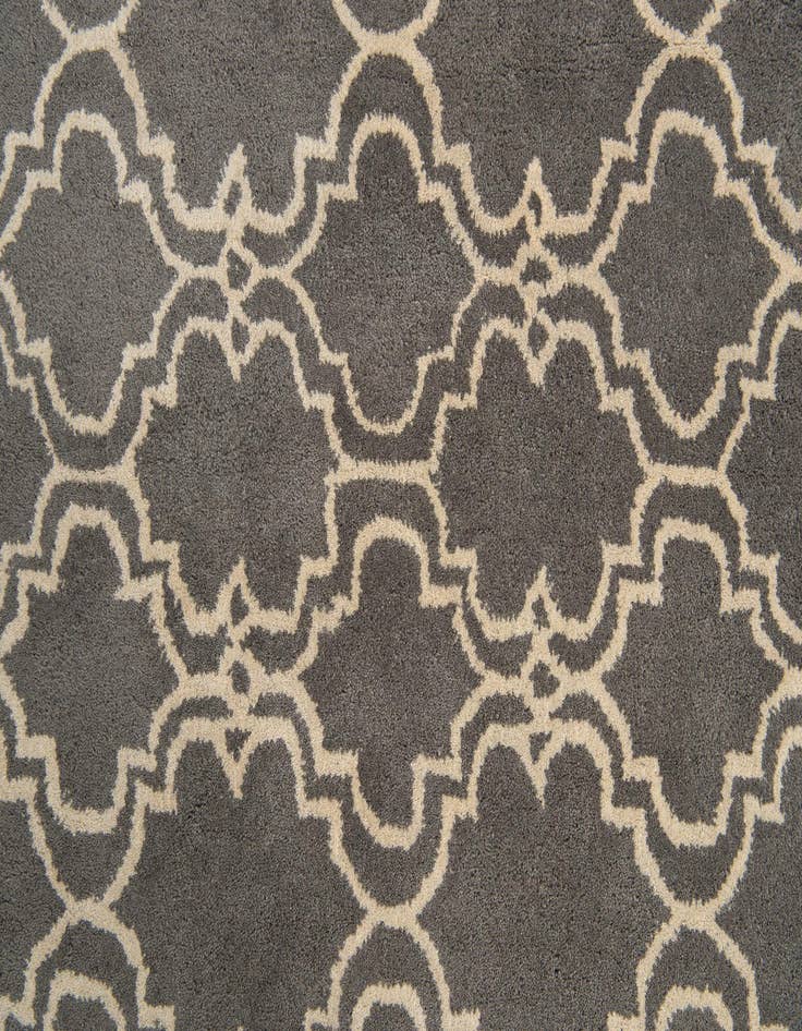 Detail image of  5' x 7' 10 Luna Rug