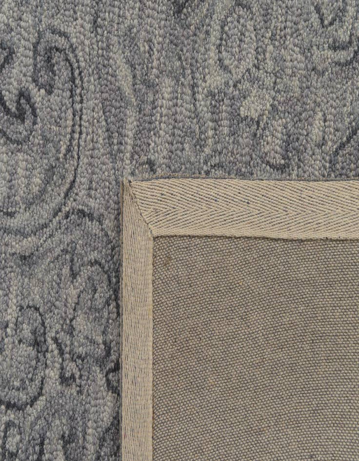 Detail image of  5' x 7' 6 Luna Rug