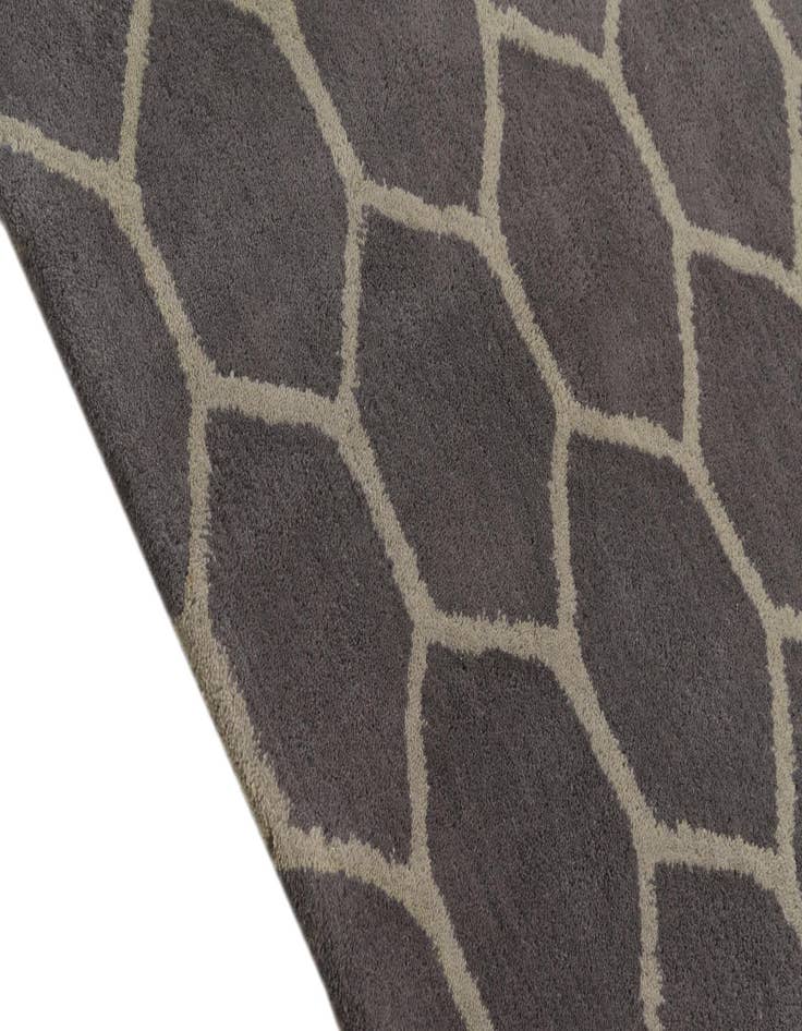 Detail image of  5' 1 x 8' Luna Rug