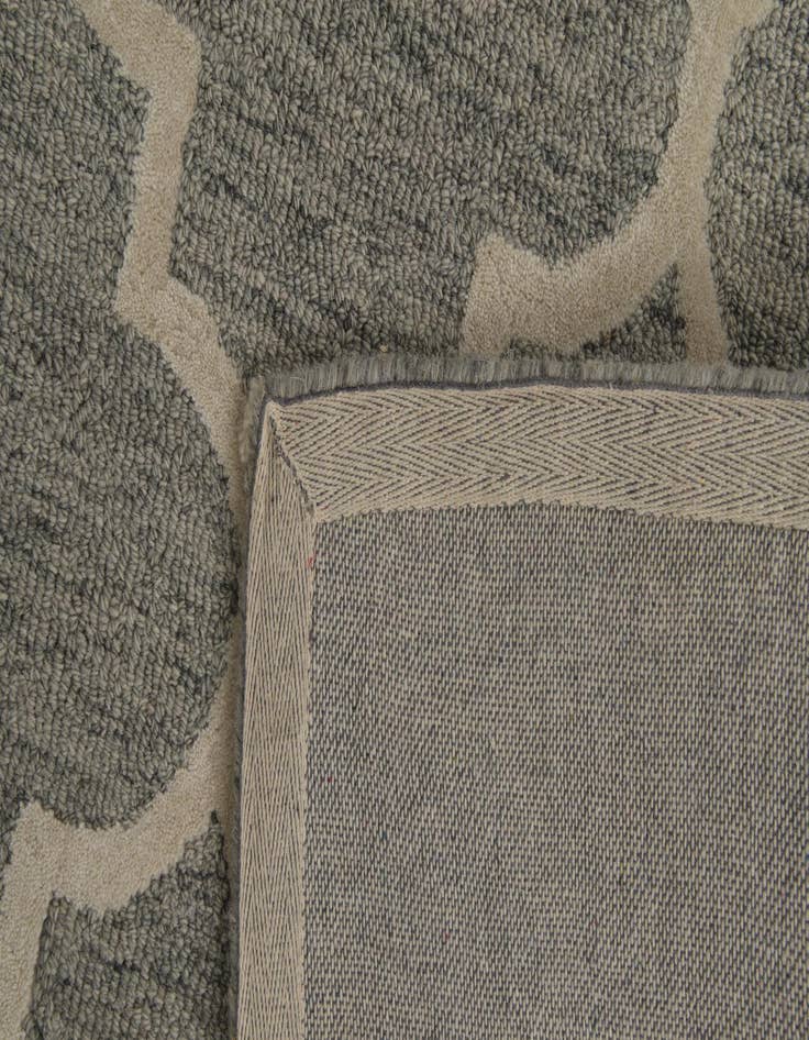 Detail image of  5' 1 x 8' Luna Rug