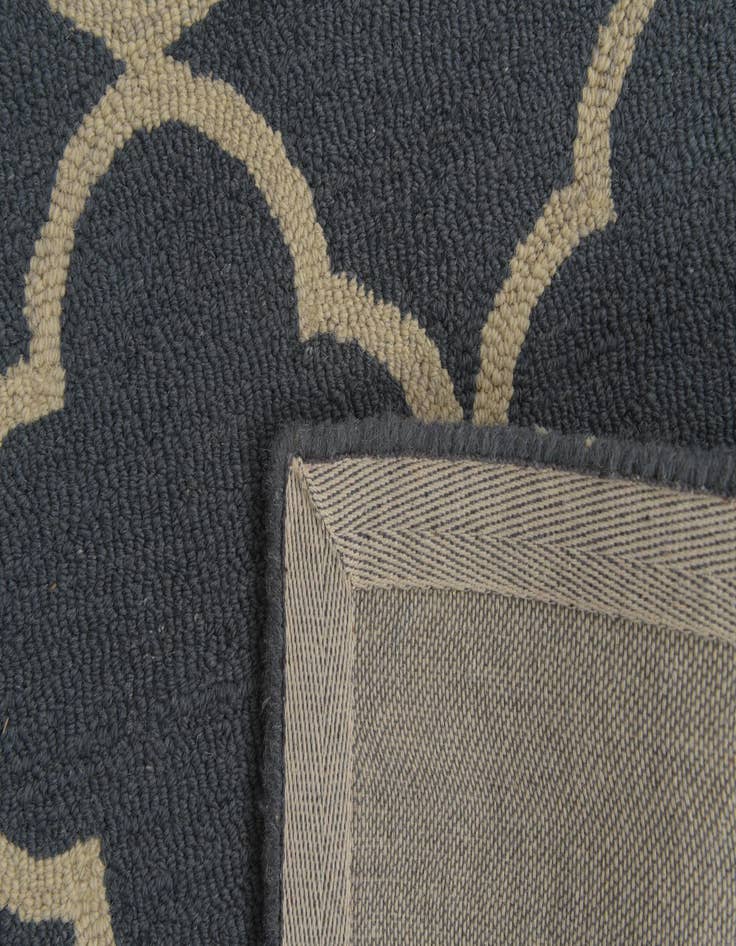 Detail image of  5' 2 x 8' Luna Wool Rug