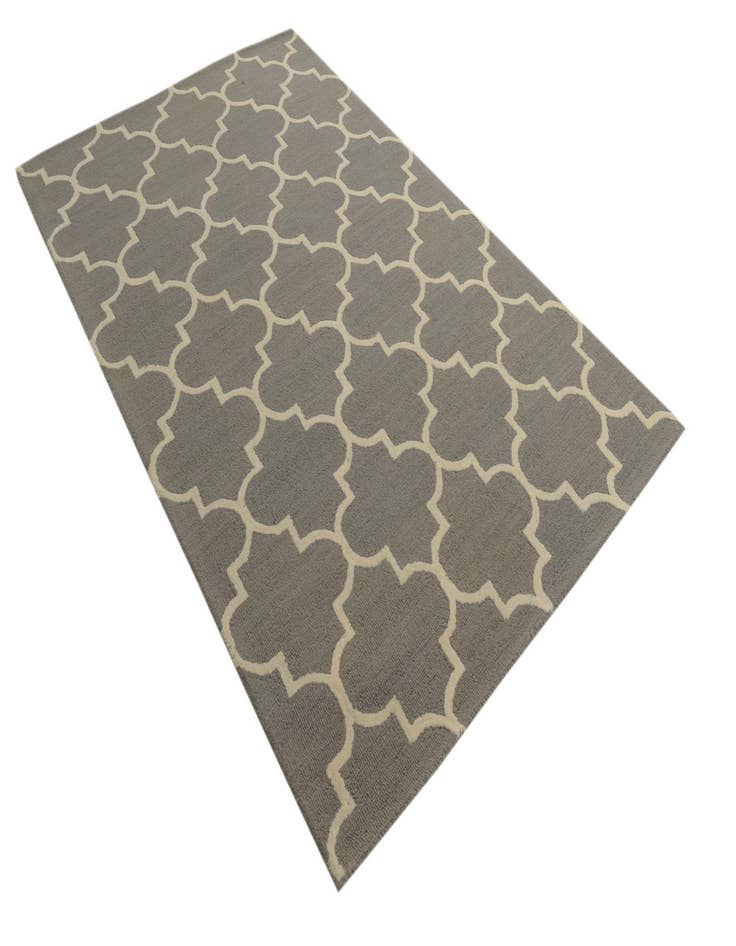 Detail image of  5' x 8' 1 Luna Wool Rug