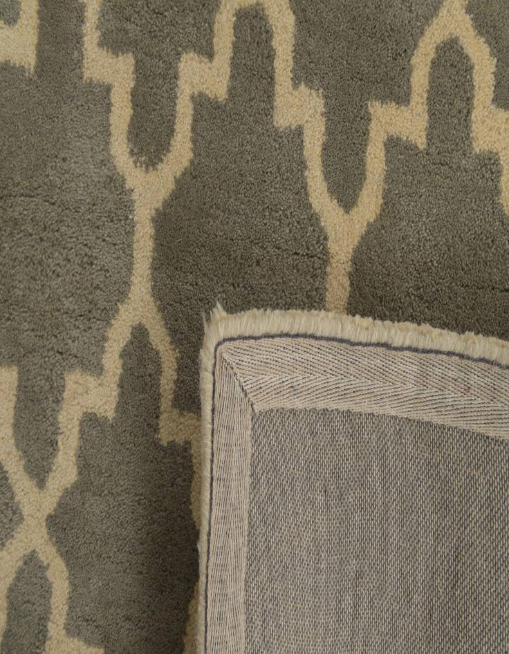 Detail image of  5' x 8' Luna Wool Rug