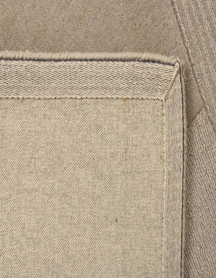 Detail image of  5' x 8' Luna Wool Rug