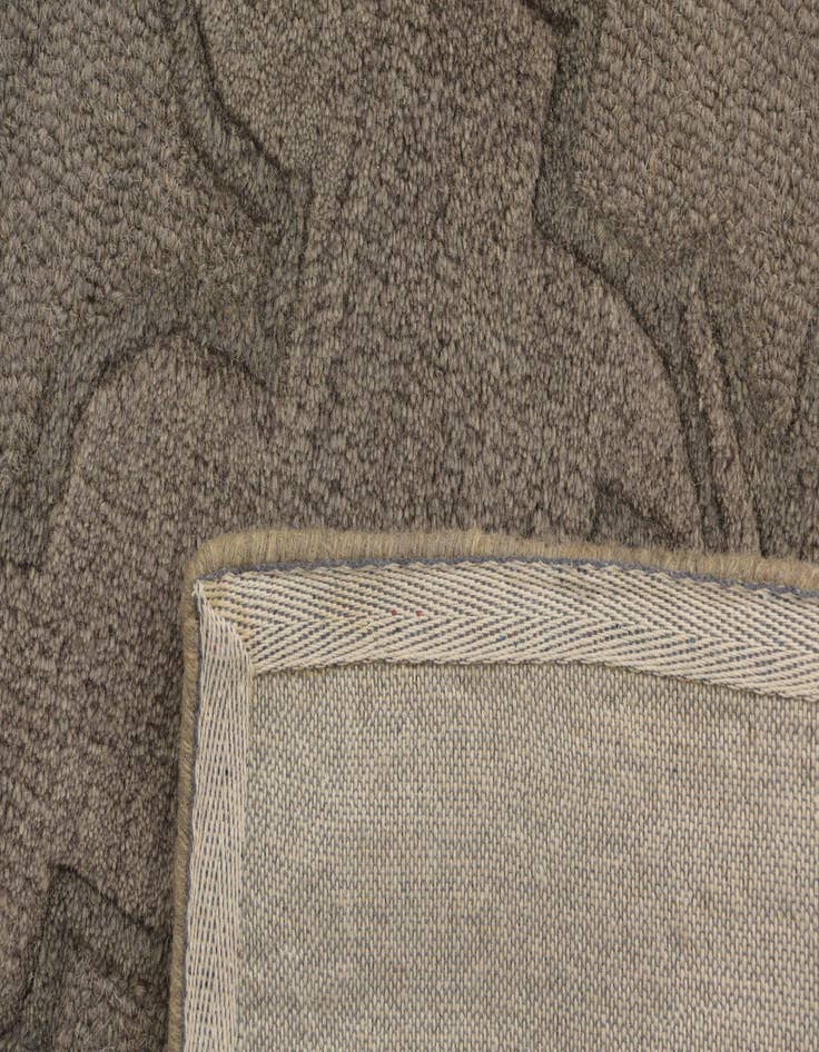 Detail image of  5' x 7' 7 Luna Wool Rug