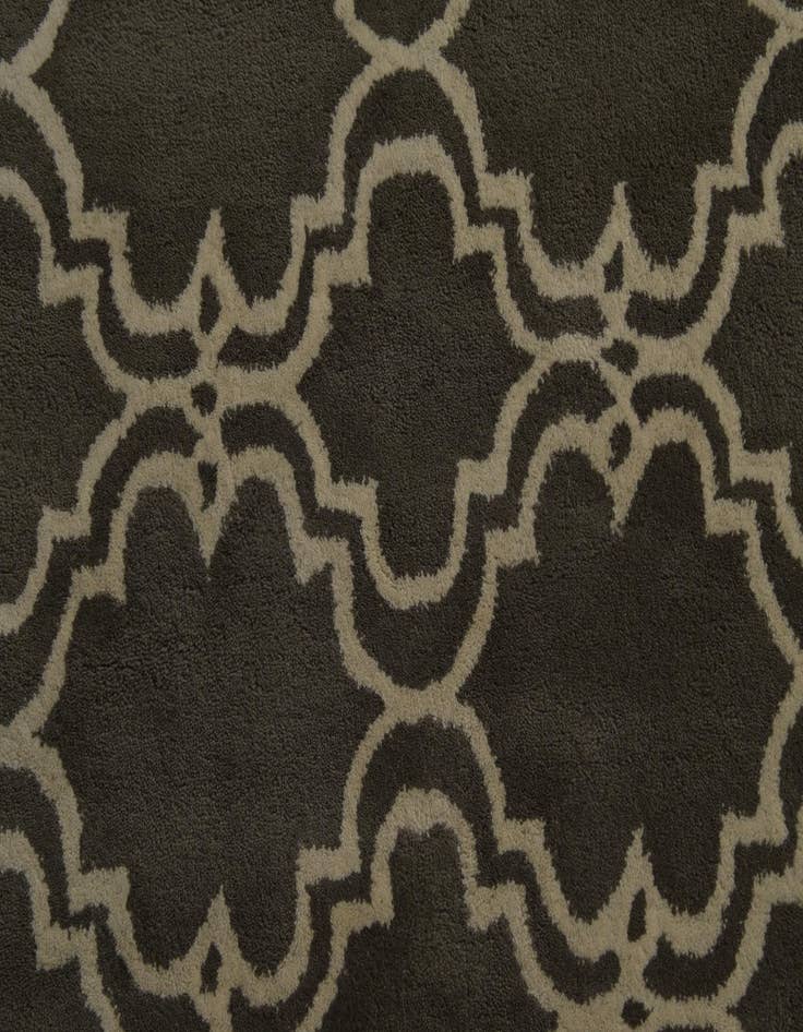 Detail image of  5' x 7' 10 Luna Wool Rug