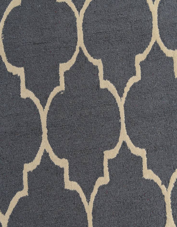 Detail image of  5' 1 x 8' Luna Wool Rug
