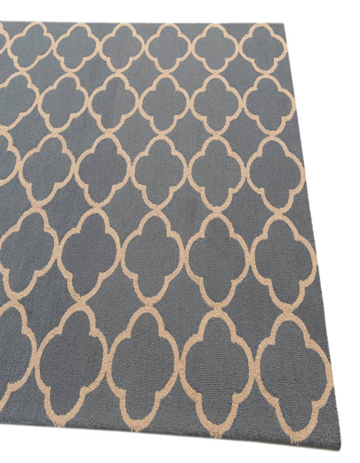 Detail image of  5' 1 x 8' Luna Wool Rug