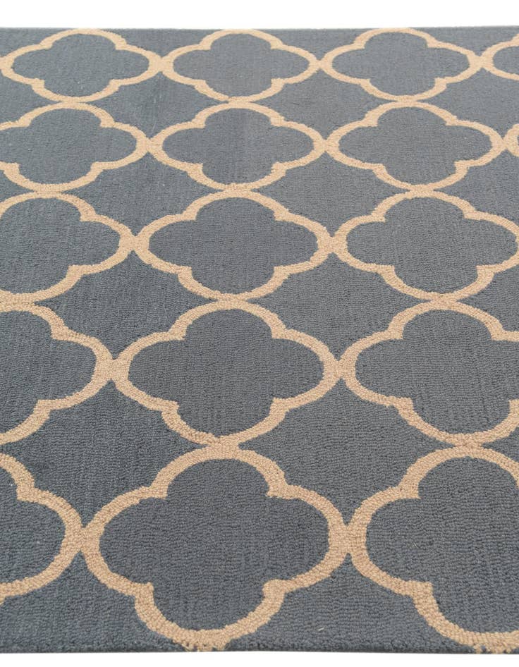 Detail image of  5' 1 x 8' Luna Wool Rug
