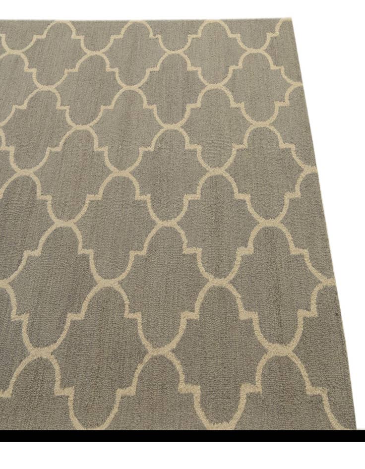Detail image of  5' 1 x 8' Luna Wool Rug