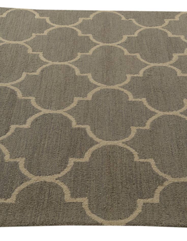 Detail image of  5' 1 x 8' Luna Wool Rug