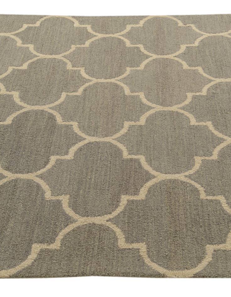 Detail image of  5' 1 x 8' Luna Wool Rug