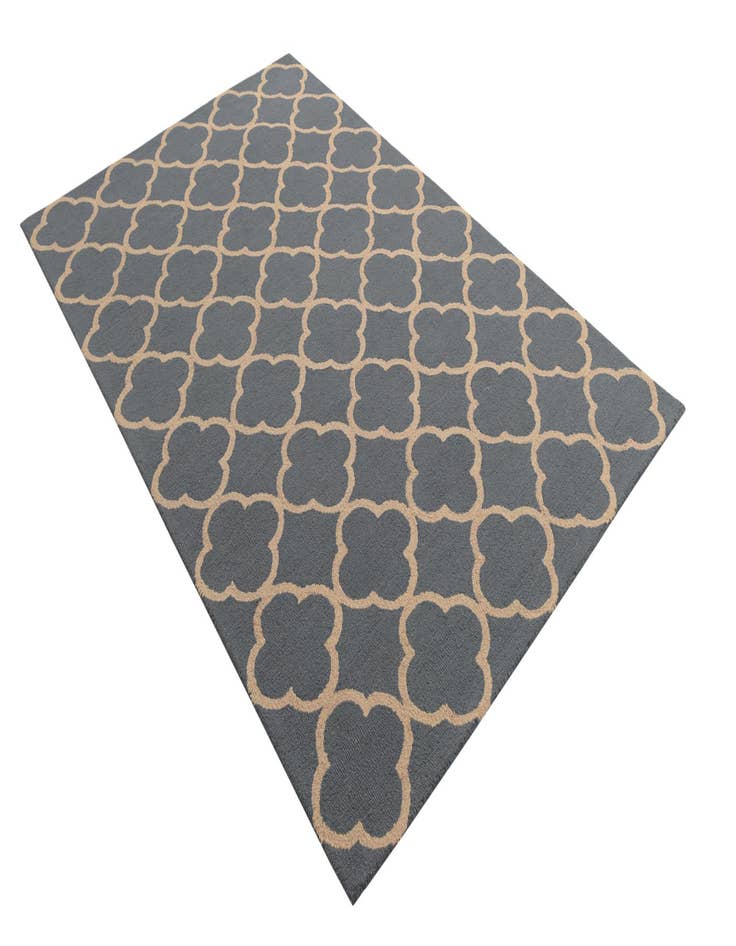 Detail image of  5' x 8' Luna Wool Rug