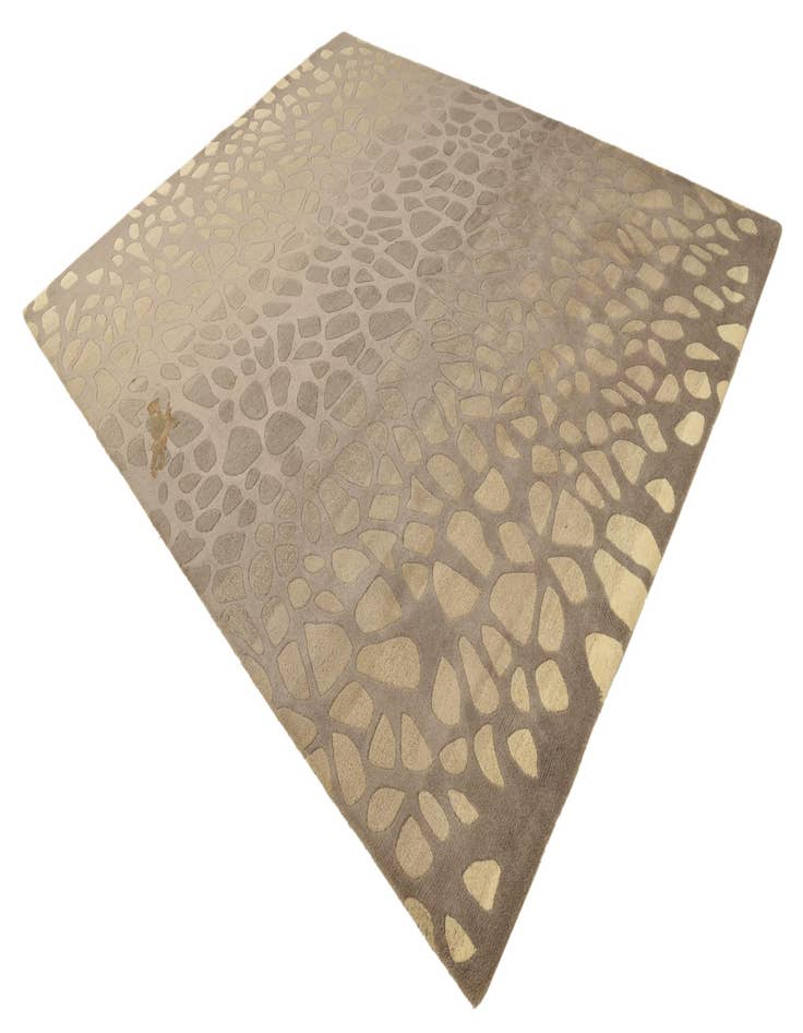 Detail image of 8' x 10' Luna Wool Rug