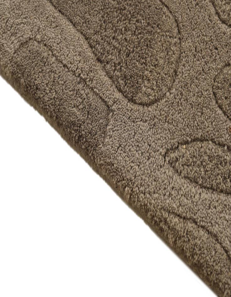 Detail image of 8' x 10' Luna Wool Rug