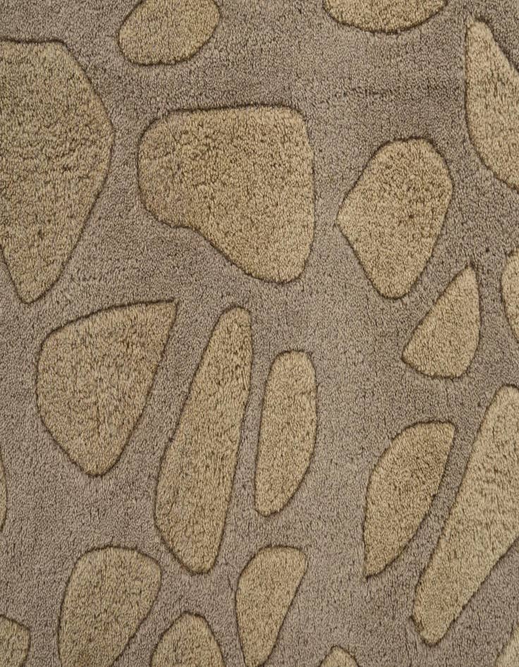 Detail image of 8' x 10' Luna Wool Rug
