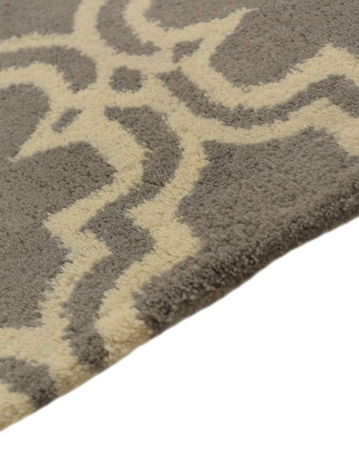 Detail image of  5' 1 x 7' 9 Luna Wool Rug