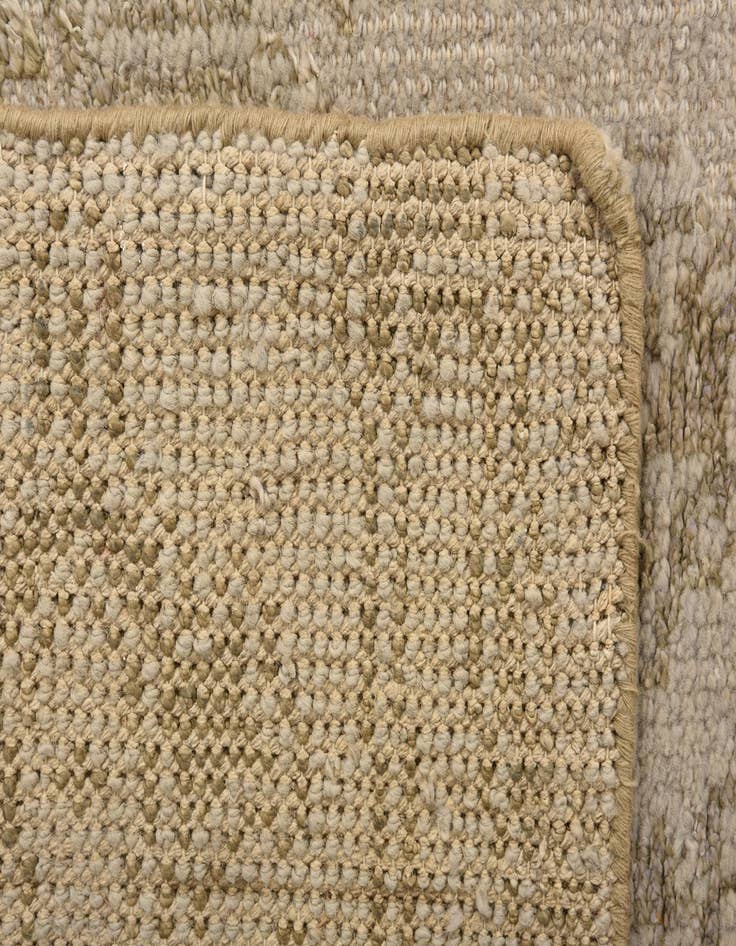 Detail image of  6' x 8' 10  Hand Knotted Luna Rug