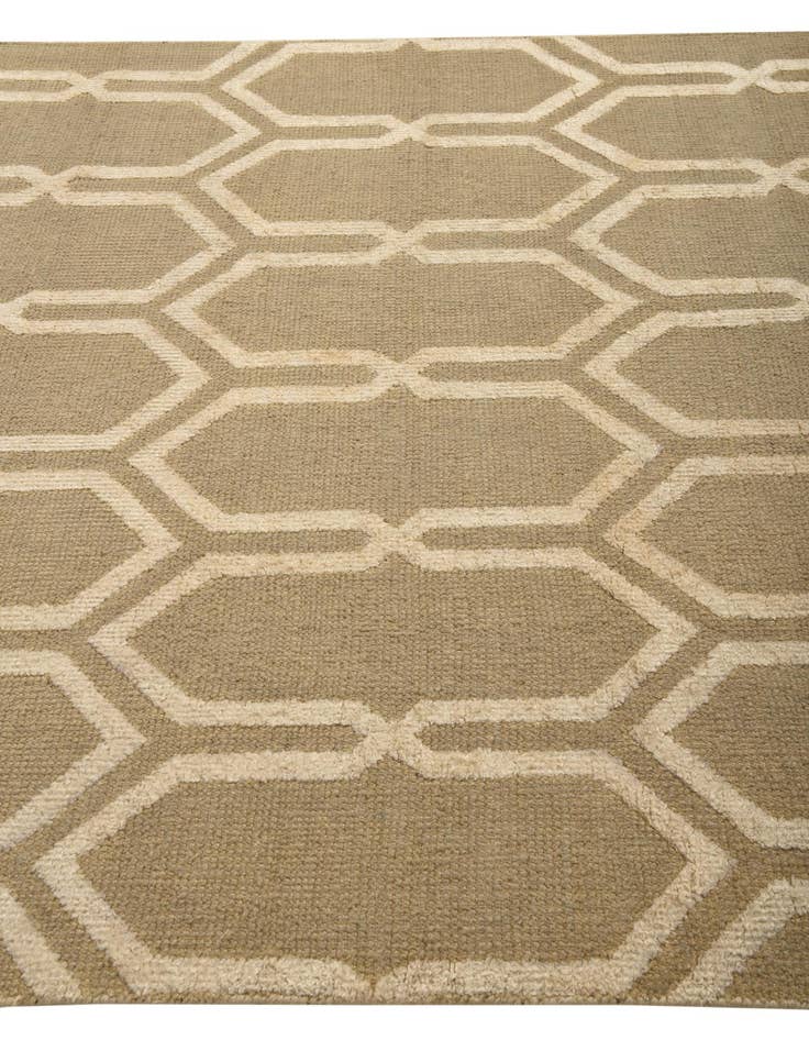 Detail image of  6' x 9'  Hand Knotted Luna Rug