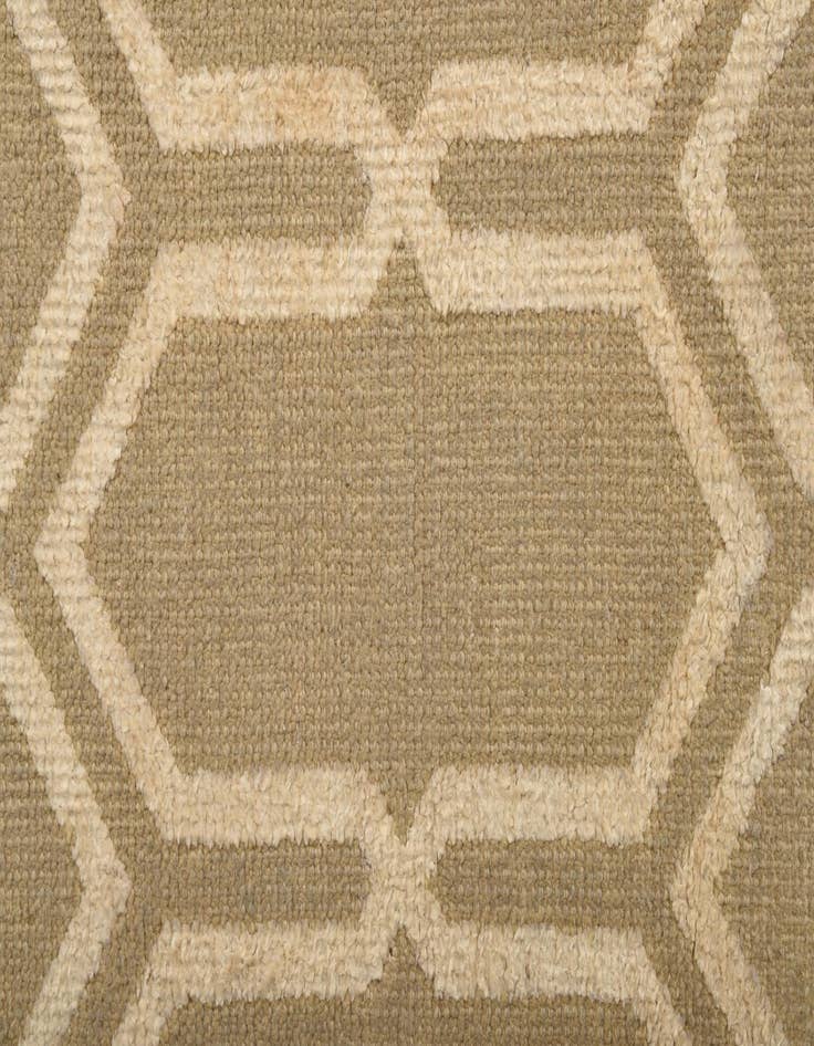 Detail image of  6' x 9'  Hand Knotted Luna Rug