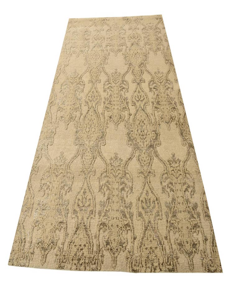 Detail image of  6' x 8' 10  Hand Knotted Luna Rug