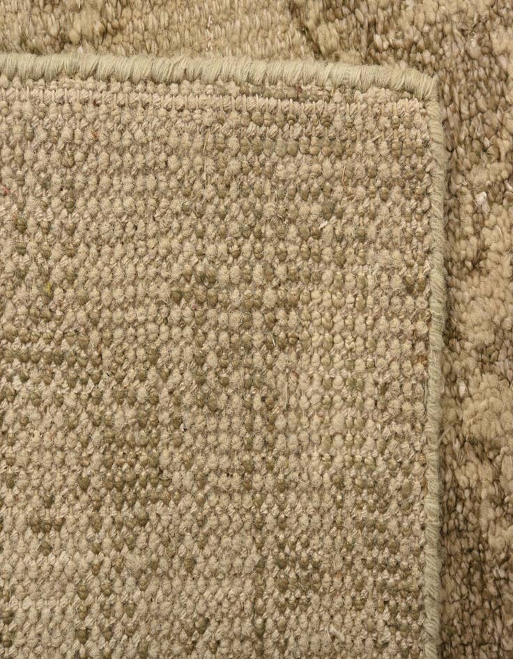 Detail image of  6' x 8' 10  Hand Knotted Luna Rug