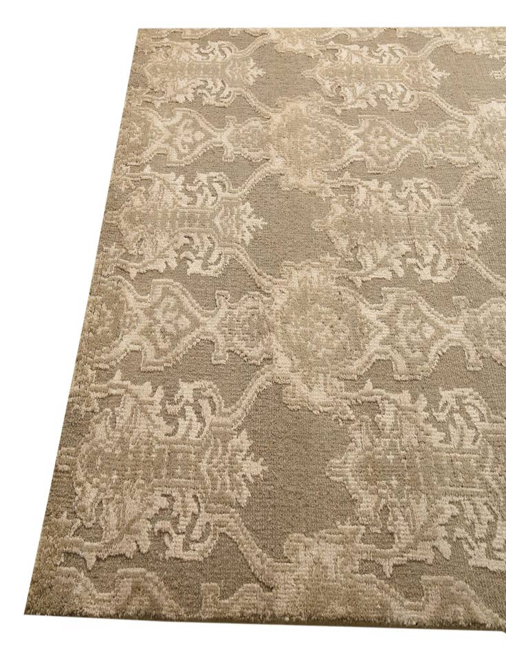 Detail image of  6' x 8' 10  Hand Knotted Luna Rug