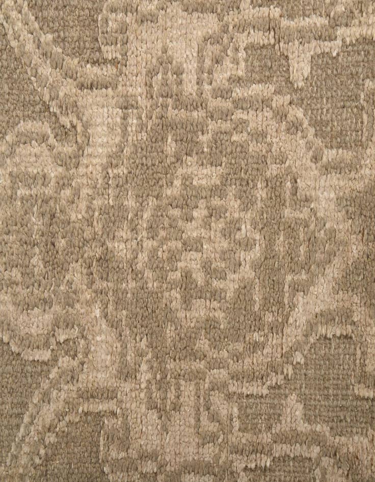 Detail image of  6' x 8' 10  Hand Knotted Luna Rug