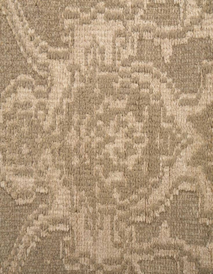 Detail image of  6' x 8' 10  Hand Knotted Luna Rug