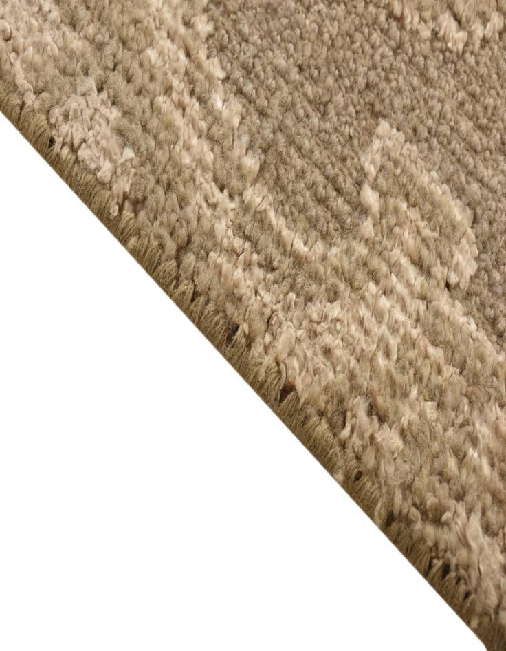 Detail image of  6' x 9'  Hand Knotted Luna Rug