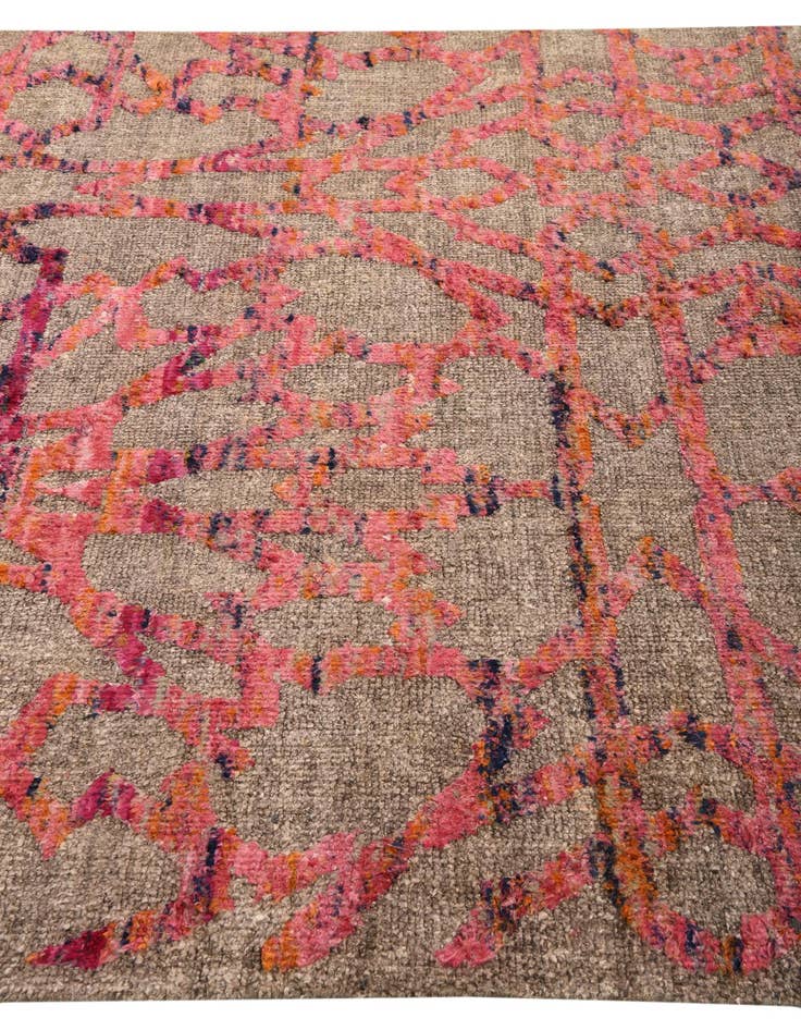 Detail image of  6' 5 x 9' 8  Hand Knotted Luna Wool Rug