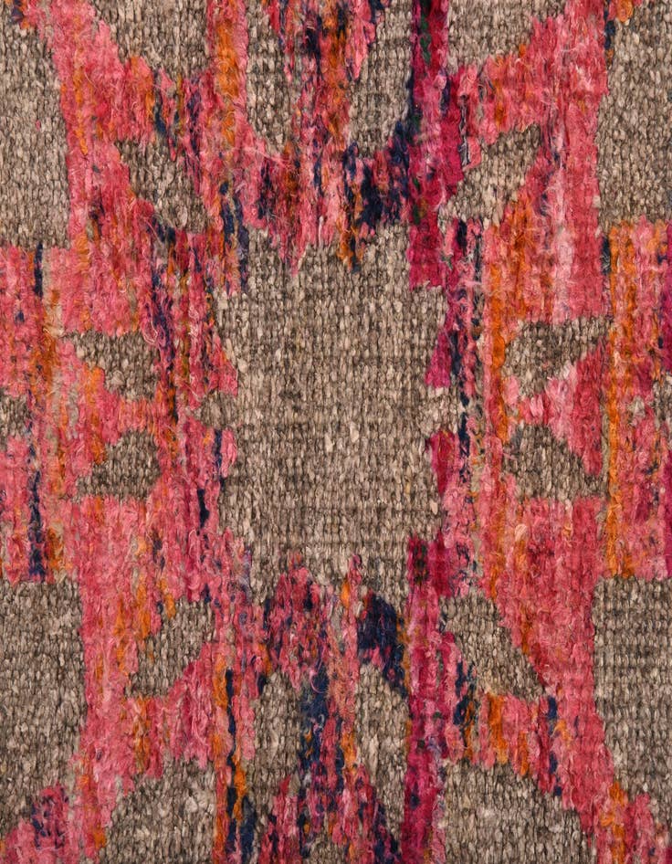 Detail image of  6' 5 x 9' 8  Hand Knotted Luna Wool Rug