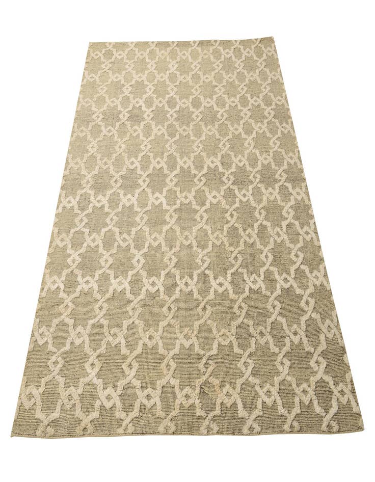 Detail image of  7' 7 x 9' 9  Hand Knotted Luna Rug