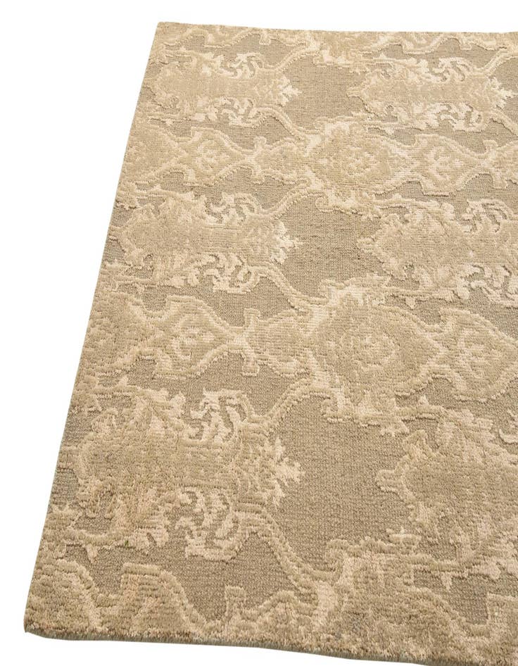 Detail image of  5' 9 x 8' 8  Hand Knotted Luna Rug