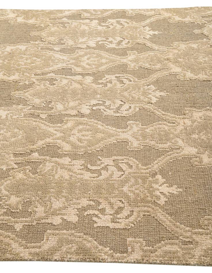 Detail image of  5' 9 x 8' 8  Hand Knotted Luna Rug