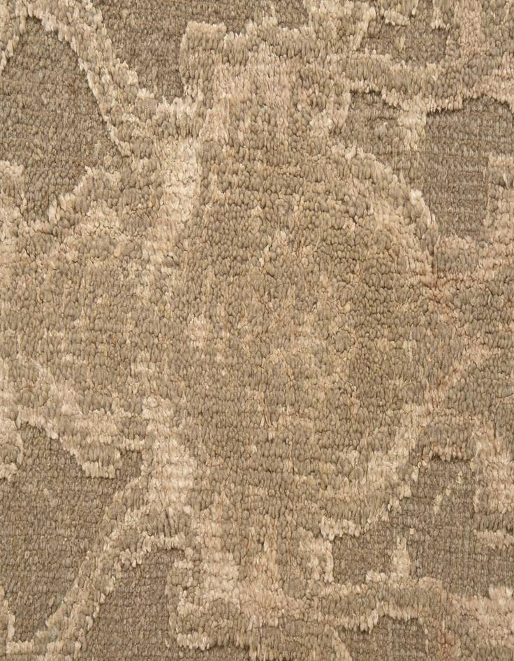 Detail image of  5' 10 x 8' 10  Hand Knotted Luna Rug