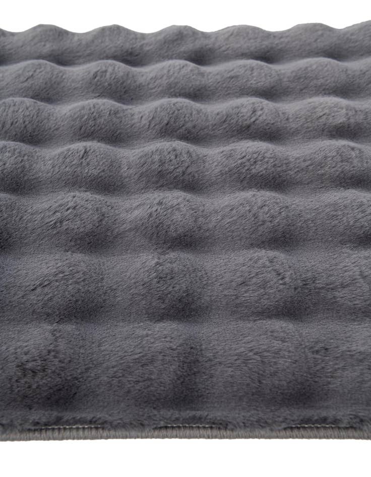 Detail image of  2' x 3' Luna Rug