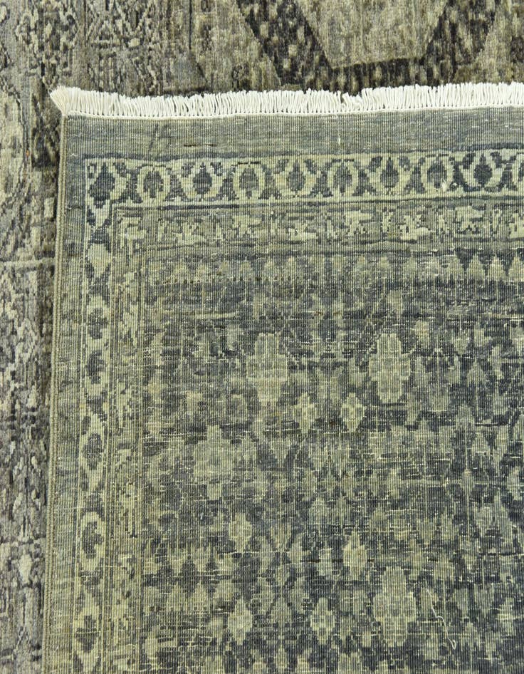 Detail image of  8' 9 x 11' 3  Hand Knotted Mamluk Ziegler Rug