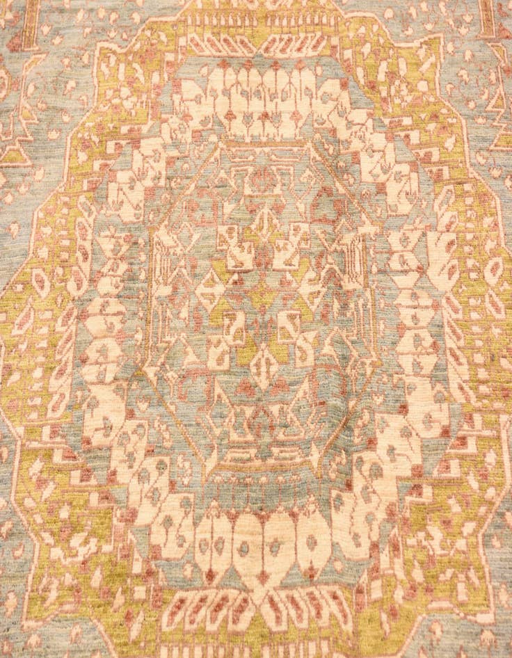Detail image of  6' 2 x 9'  Hand Knotted Mamluk Ziegler Oriental Rug