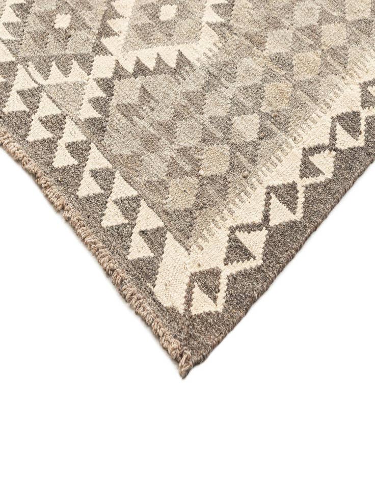 Detail image of  5' 10 x 7' 9  Hand Knotted Marok Kilim Rug