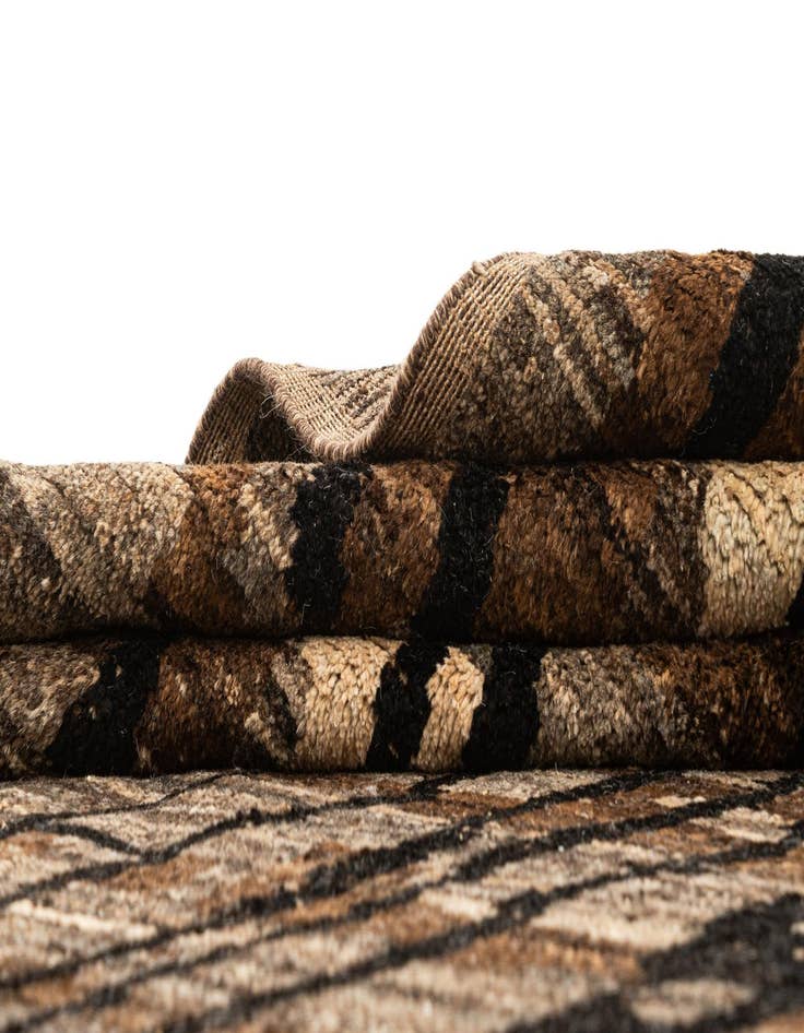 Detail image of  9' 3 x 12' 2  Hand Knotted Marok Kilim Rug