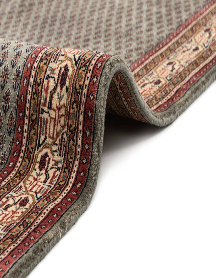 Detail image of  4' 7 x 6' 7  Hand Knotted Mir Oriental Wool Rug