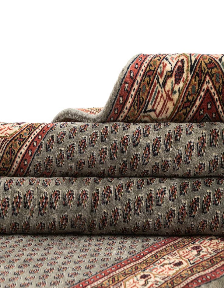 Detail image of  4' 7 x 6' 7  Hand Knotted Mir Oriental Wool Rug