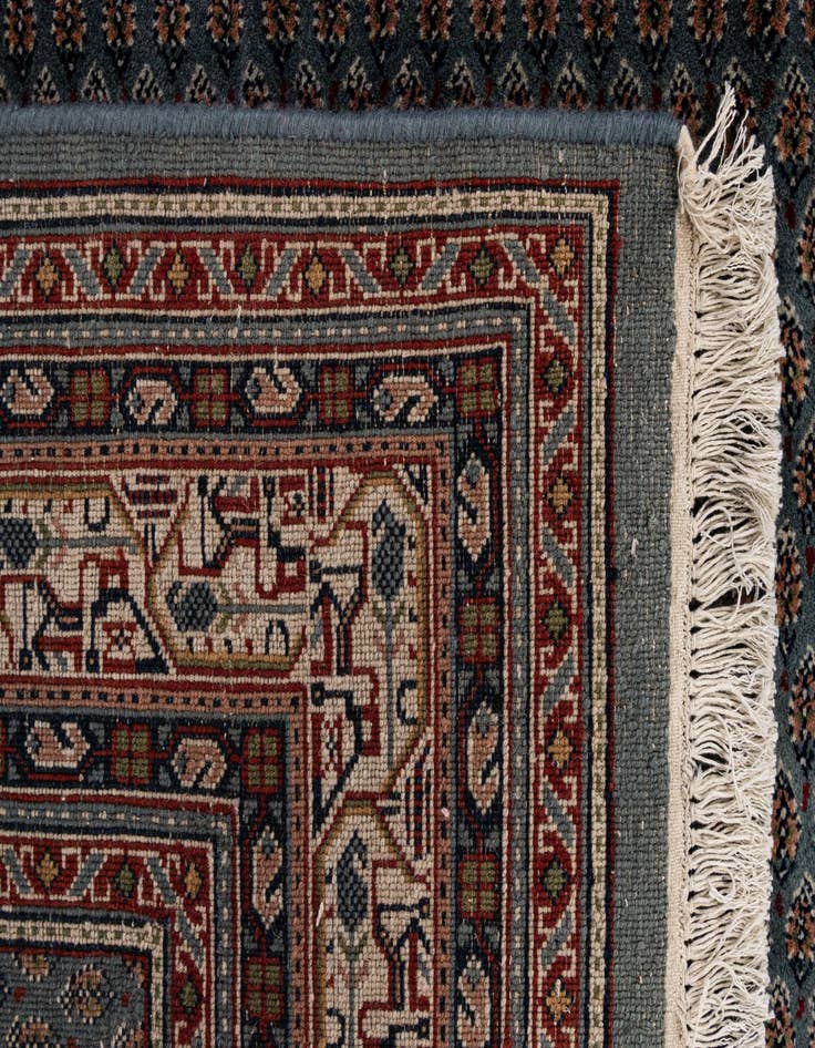Detail image of  5' 5 x 7' 11  Hand Knotted Mir Wool Rug