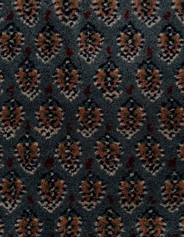 Detail image of  5' 5 x 7' 11  Hand Knotted Mir Wool Rug