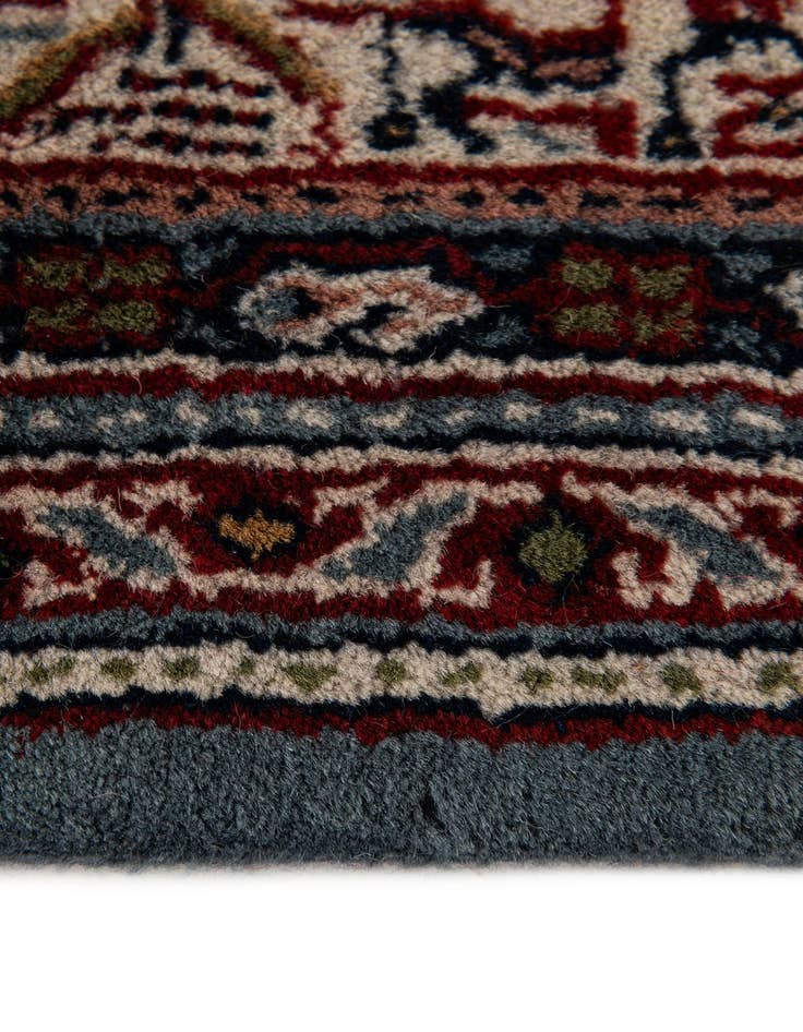 Detail image of  5' 5 x 7' 11  Hand Knotted Mir Wool Rug