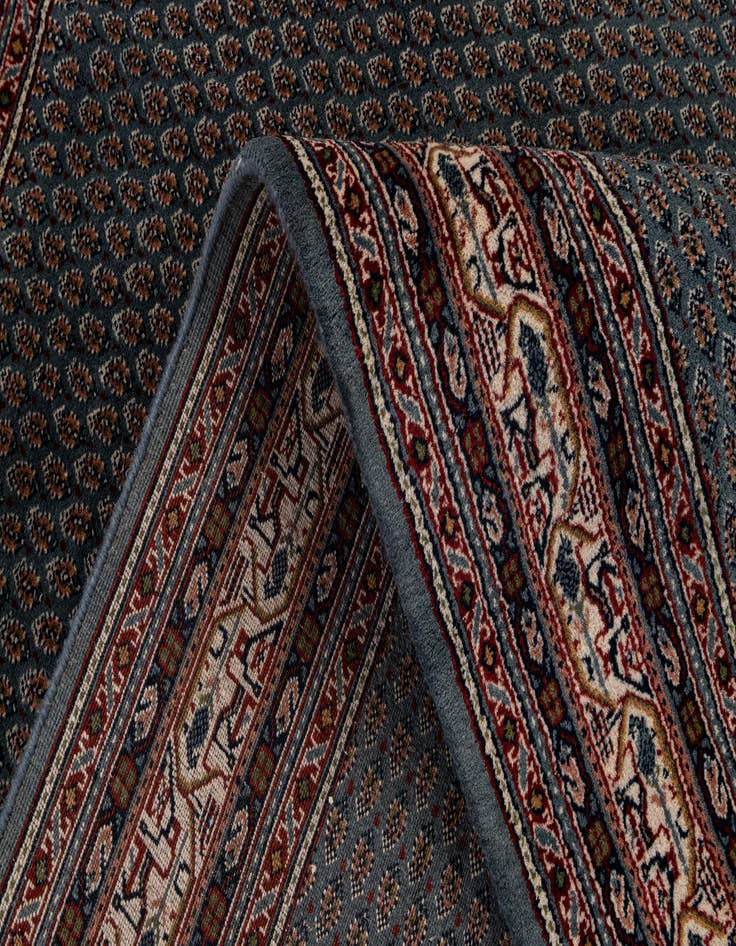 Detail image of  5' 5 x 7' 11  Hand Knotted Mir Wool Rug