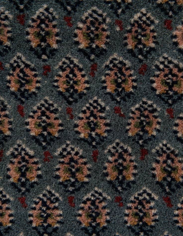 Detail image of  6' 8 x 9' 7  Hand Knotted Mir Wool Rug