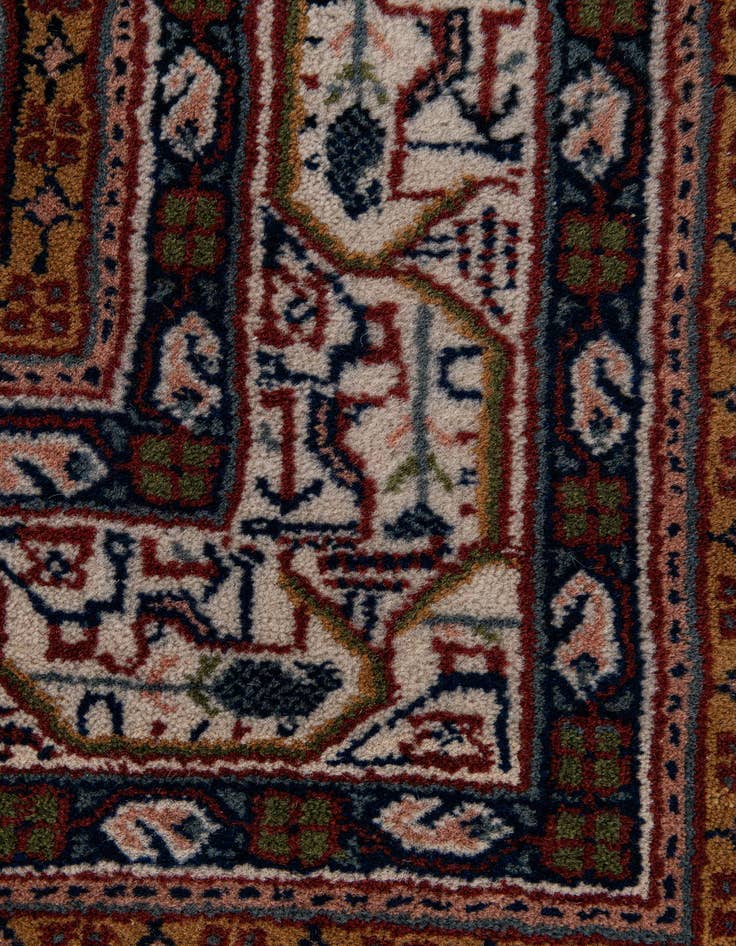 Detail image of  6' 8 x 9' 7  Hand Knotted Mir Wool Rug