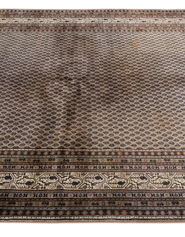 Detail image of  5' 9 x 7' 8  Hand Knotted Mir Wool Rug